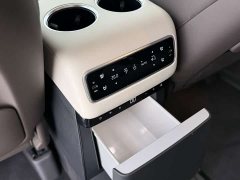 Li Auto MEGA Ultra - ფოტო 16
