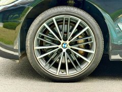 BMW 5 530Li Version M - ფოტო 9