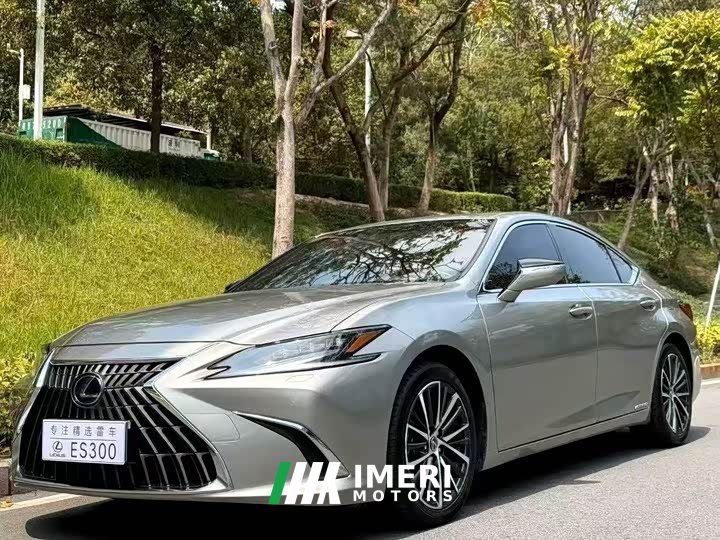 Lexus ES 300h Edition - ავტომობილი ჩინეთიდან