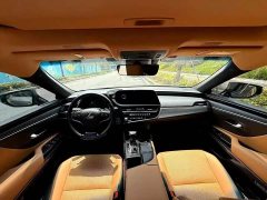 Lexus ES 300h Edition - ფოტო 4