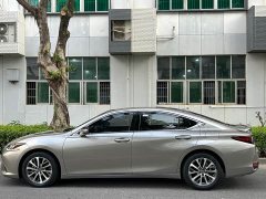 Lexus ES 300h Edition - ფოტო 4