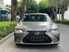 Lexus ES 300h Edition - ფოტო 9