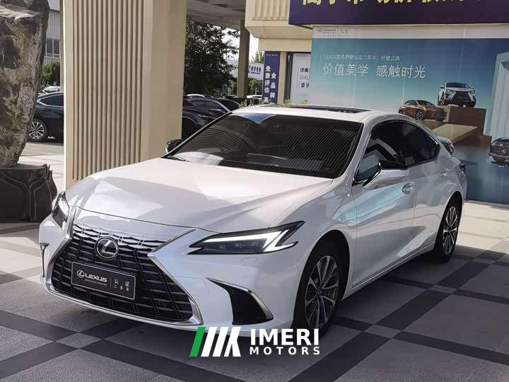 Lexus ES 200 Edition - ავტომობილი ჩინეთიდან
