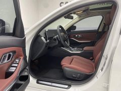 BMW 3 325Li M - ფოტო 17