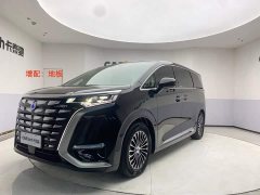 Denza D9 DM-i 980 AWD Version - ფოტო 1