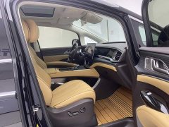 Denza D9 DM-i 980 AWD Version - ფოტო 18