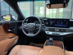 Lexus LS 500h Edition - ფოტო 13