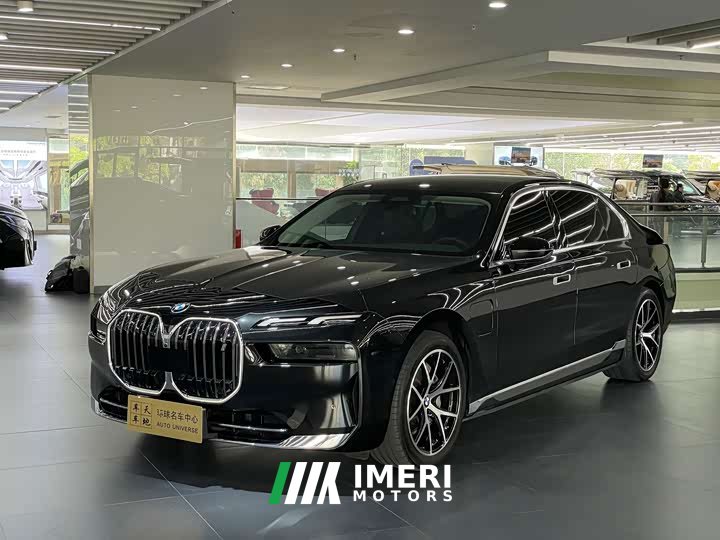 BMW i7 eDrive50L DeluxeM - ავტომობილი ჩინეთიდან