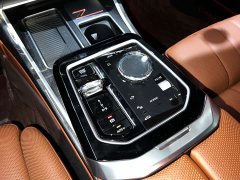 BMW i7 eDrive50L DeluxeM - ფოტო 13