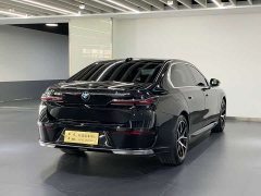 BMW i7 eDrive50L DeluxeM - ფოტო 16