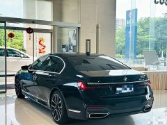 BMW 7 740Li Version M - ფოტო 8
