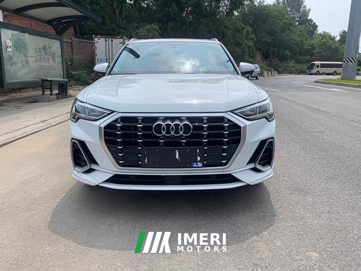 Audi Q3 35 TFSI Fashion Version - ავტომობილი ჩინეთიდან