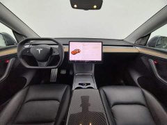 Tesla Model Y Standard Range Edition - ფოტო 5