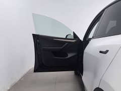 Tesla Model Y Standard Range Edition - ფოტო 8