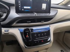 Buick GL8 652T Luxury Version - ფოტო 12
