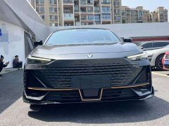 Changan UNI-V 1.5T Edition - ფოტო 2