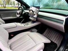 BMW L60 60kWh Edition - ფოტო 17