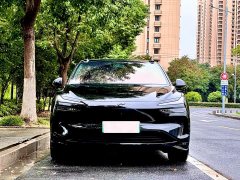 BMW L60 60kWh Edition - ფოტო 2