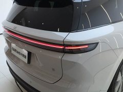 Li Auto i8 Edition - ფოტო 12