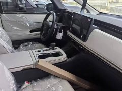 Lexus LM 500h Edition - ფოტო 2
