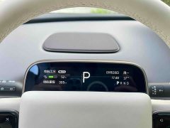 Li Auto i8 Edition - ფოტო 14