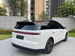 Li Auto i8 Edition - ფოტო 6