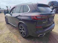 BMW X5 xDrive40i Deluxe Version M - ფოტო 3