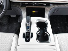 Lexus LM 500h Edition - ფოტო 12