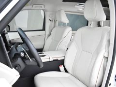 Lexus LM 500h Edition - ფოტო 16