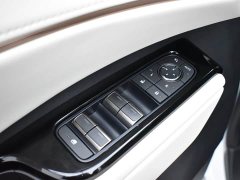Lexus LM 500h Edition - ფოტო 18
