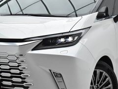 Lexus LM 500h Edition - ფოტო 4