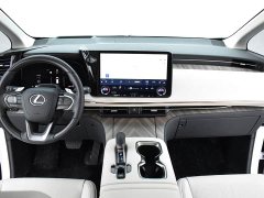 Lexus LM 500h Edition - ფოტო 9