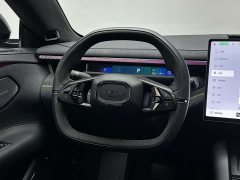 Lynk & Co 10 240AWDUltra Edition - ფოტო 10
