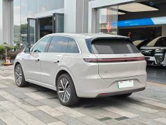 Li Auto L6 Pro - ფოტო 18