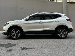 Nissan Qashqai 2.0L CVTLuxury Edition - ფოტო 3