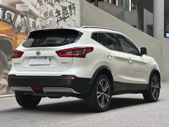 Nissan Qashqai 2.0L CVTLuxury Edition - ფოტო 5