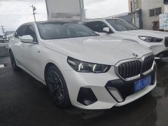 BMW 5 530Li Deluxe Version M - ფოტო 1