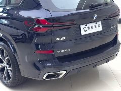 BMW X5 xDrive 30Li Deluxe VersionM - ფოტო 13