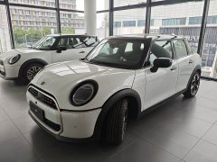 BMW MINI 2.0T COOPER S Edition - ფოტო 1