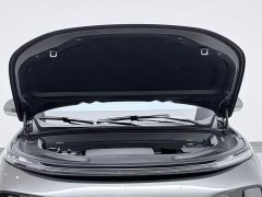 Li Auto L9 Pro - ფოტო 10