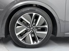 Li Auto L9 Pro - ფოტო 14