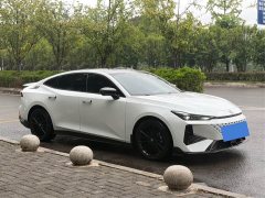 Changan UNI-V 1.5T Premium Version - ფოტო 2