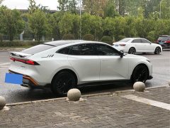 Changan UNI-V 1.5T Premium Version - ფოტო 4