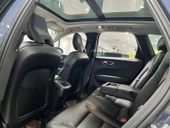 Volvo XC60 T5 AWDLuxury Edition - ფოტო 15