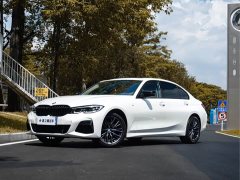 BMW 3 325Li M - ფოტო 1