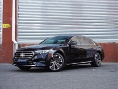 Mercedes-Benz E 300 L Luxury Version - ფოტო 1