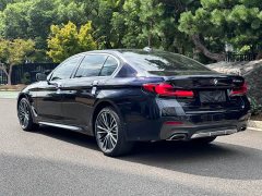 BMW 5 530Li Deluxe Version M - ფოტო 18