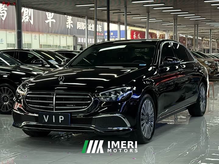 Mercedes-Benz E 300 L Luxury Version