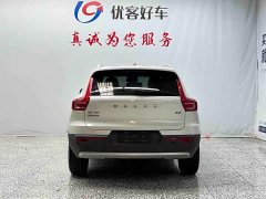 Volvo XC40 B3 Luxury Edition - ფოტო 17