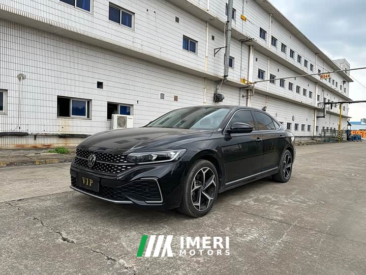 Volkswagen Passat 330TSI Edition - ავტომობილი ჩინეთიდან